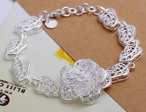 Open Flower with Leaf Link Bracelet