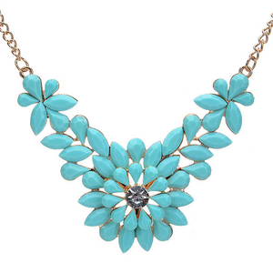 Turquoise Daisy Fashion Necklace