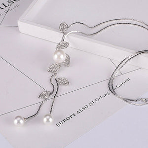 Long Pearl & Leaf Necklace