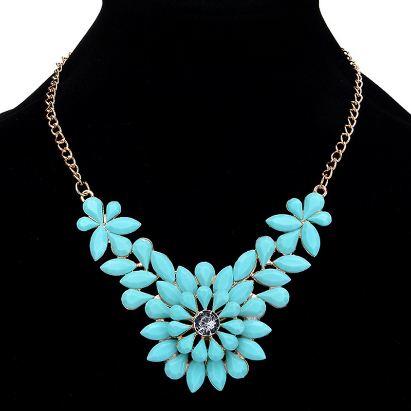 Turquoise Daisy Fashion Necklace