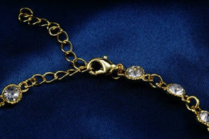 Round Crystal Bracelet - Gold tone